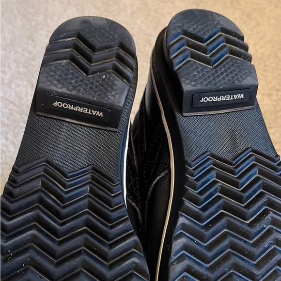 Brand new Sorel winter boots. Size 7.5. Women’s. - Picture 2 of 3